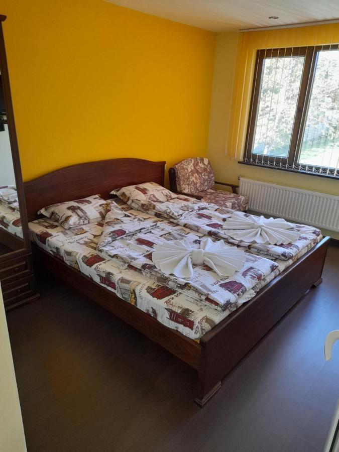 Guest House-Restaurant St. George / Къща За Гости-Ресторант Свети Георги Gabrovo Extérieur photo